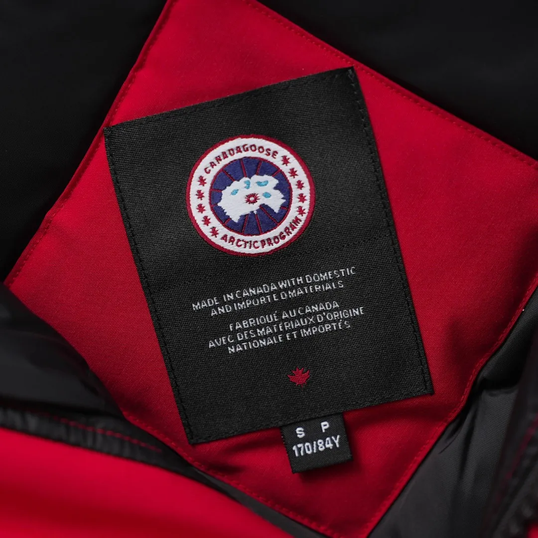 P720 CANADA GOOSE丨Canada Goose 01 Pilot Hooded Down Jacket Color: Chinese Red Size: XS-XXL